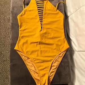 Woman’s bathing suit - Size Large - New